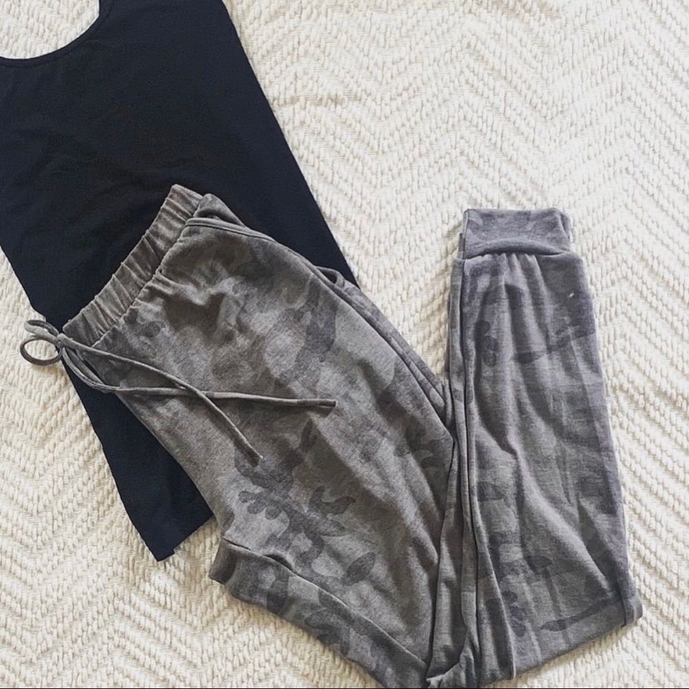 Women’s Lightweight Camo Joggers